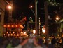 秩父夜祭（16）／秩父鉄道の踏切を渡る中町屋台