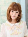 ソフトな揺らぎの前上がりボブ