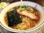 バターラーメンや味噌ラーメンなどラーメンには数種類のメニューが。煮玉子のトッピングも可