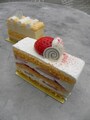 「パティスリー リョーコ」の「ジャポネ」（手前）と「ココ」（奥）