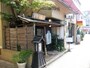 土・日営業で月・火が定休日となる同店