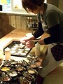 自分の好みの生地や具、トッピングを選び、好きな大きさでパンケーキが焼ける