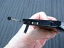 ヘッドホン端子、microUSB端子、ワンセグアンテナを備える上面