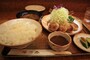 上質な豚ヒレ肉をオーブンでじっくりと焼き上げた、コロンとしたカツ