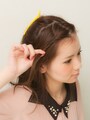 前髪からねじることで、ねじった束感が見え易くなる