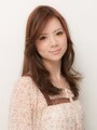 胸上のローレイヤースタイル