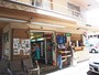 小さな店構えですが、その人気はワイキキ西エリアでダントツ。ガイドブックの常連です