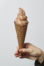 生チョコソフトクリーム 371円（税抜）