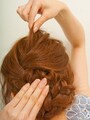 TOPの毛束を引き出し高さをだす