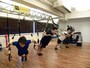 TRXを使うと、やり慣れたトレーニングにも新鮮な感覚が生まれる