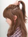 ハチ上の毛束をわけとる