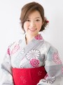 ロング浴衣・後ろ姿で個性を出す大人のシニヨンヘア