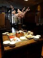 野の葡萄 デザートのブッフェ台