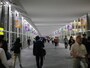 渋谷駅が伸びる連絡通路　　