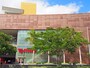 ワードビレッジショップス3階にあるT.J.マックス。店内へは、エスカレーターか駐車場側のエレベーターで