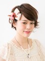バレッタは肌に沿わせるように