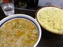 けっこうな量。300ｇの麺