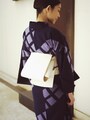 2014年awaiオリジナル浴衣と名古屋帯で着物風の浴衣コーディネート（角出し結び/後姿） 浴衣：70,000円(税別/仕立込)　名古屋帯：100,000円(税別/仕立済)
