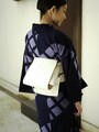 2014年awaiオリジナル浴衣と名古屋帯で着物風の浴衣コーディネート（角出し結び/後姿） 浴衣：70,000円(税別/仕立込)　名古屋帯：100,000円(税別/仕立済)