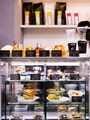 クチューム青山店内