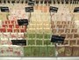 「PALETAS 吉祥寺店」店内にずらりと並ぶフローズン・フルーツバー