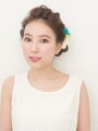 「アナと雪の女王」エルサ風まとめ髪ヘアアレンジ