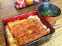 うな重は3種類。梅（画像）＝2800円、竹＝3850円、松＝4900円