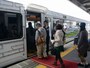 車内へ