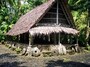 「ペバイ」や「ファルー」と呼ばれる伝統的なヤップの集会場