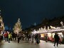 本場・ドイツのヒュッテ（木の屋台）が並ぶ、クリスマスマーケット