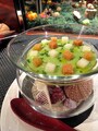 ズワイ蟹と甲殻類のジュレをアボカドのムースリーヌと共に