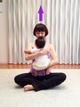 背筋を伸ばして座るのがポイント！