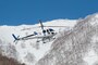ヘリ,冬,スキー,スノボ,ウィンタースポーツ,ヘリスキー,滑走,スポーツ,雪,山,雪山,スノーボード