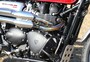 排気量865ccのバーチカルツインエンジン