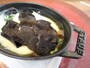 卵のココット焼き クリーミースピナッチ トリュフ チキンのジュ