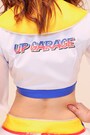 バックショットでもチーム名をしっかりアピール