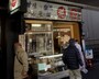 焼きそばのいい香りが漂っている