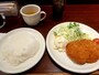 ドリンクバー付き、ご飯おかわり自由というのがすごい