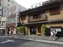 国際通りから今半のある合羽橋本通りにある