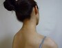 首を左右に動かし動きをチェック