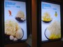 日本限定「烏龍茶かき氷」（税込1,200円）と季節限定「パイナップルかき氷」（税込1,500円）