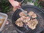 炭火でじっくりと焼き上げるといい香りが！