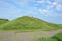 公園内の古墳群で最も古い稲荷山古墳