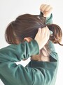 指先で少しずつ引き出す【ボブで簡単ひとつ結び】