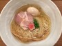 鯛塩そば灯花（曙橋）の「鯛塩そば（半熟味玉）」