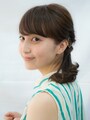 「フレームピン」を使った大人のミディアムアレンジ