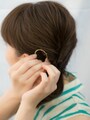 つける位置を鏡で確認してからすると良い