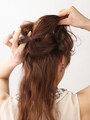 左右の耳上を真っ直ぐとって「くるりんぱ」