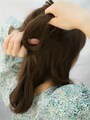 上から下に毛先をくぐらせてくるりんぱ
