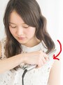 アイロンを少し内側にひねる